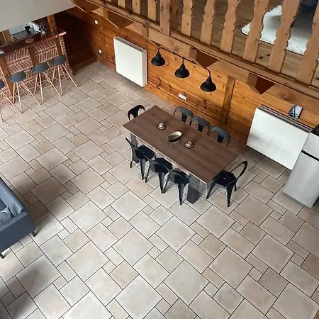 6 Personnes Avec Διαμέρισμα